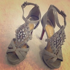 Stunning Silver Gianni Bini Heels